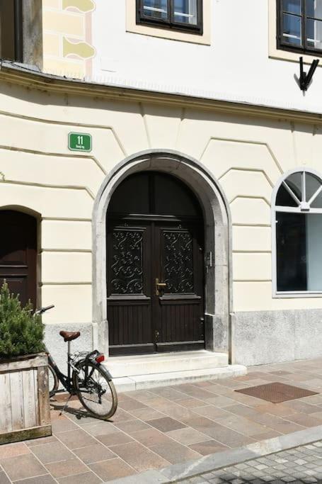 Stairway To Ljubljana Apartment Exterior foto